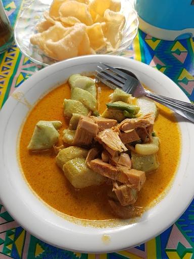 LONTONG GULAI PADANG PARIAMAN