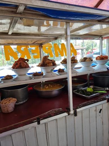 WARUNG NASI PADANG AMPERA