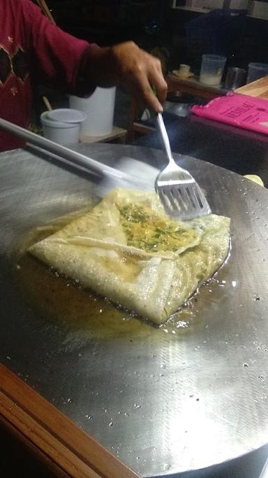 PUTRA SEBAYU MARTABAK TELUR & TERANG BULAN