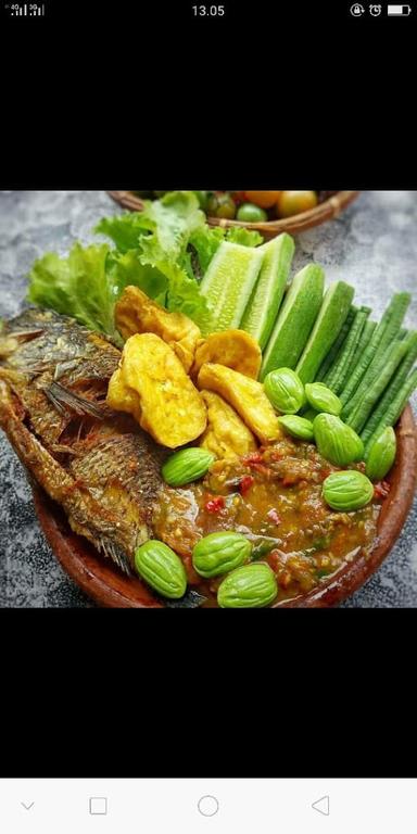 NASI TEMPONG PEDAS TABANAN