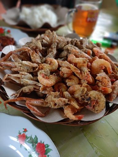 WARUNG MAKAN BU AMIR CACABAN