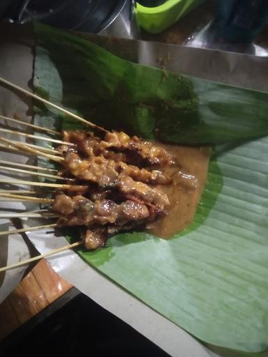 WARUNG SATE PAK GONDRONG