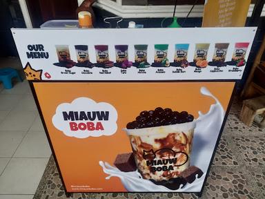 MIAUW BOBA SAWOJAJAR