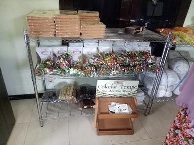 DEKONCO COKELAT TEMPE