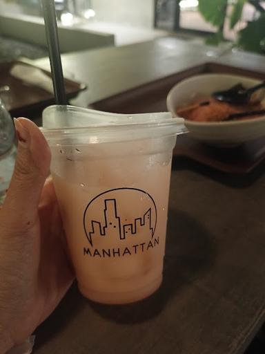 MANHATTAN CAFE