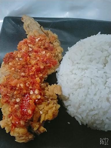 AYAM GORENG LAVA