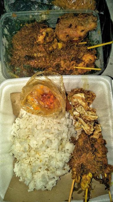 AYAM GORENG RAOS PAK YEN