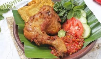 AYAM PENYET MAS MINUN