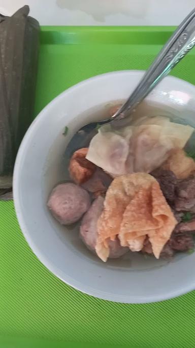 BAKSO SOLO SAWOJAJAR