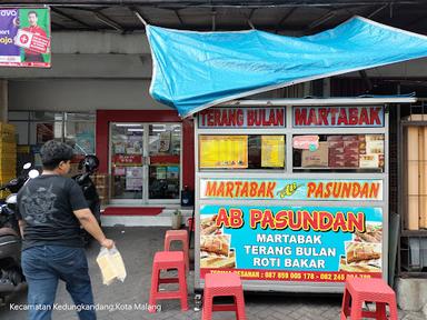 MARTABAK AB PASUNDAN DANAU TOBA