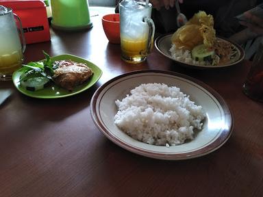 PRESIDENT INDONESIAN RESTAURANT