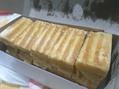 ROTI BAKAR 87 SAWOJAJAR