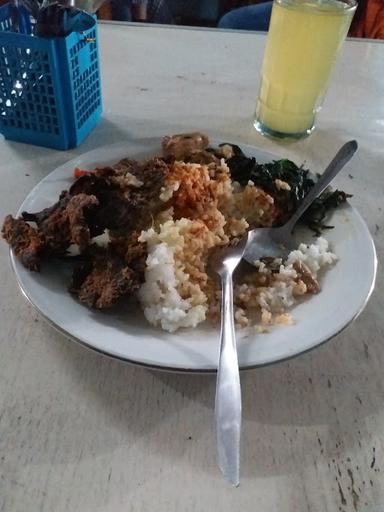 RUMAH MAKAN PADANG SELERA BERSAMA