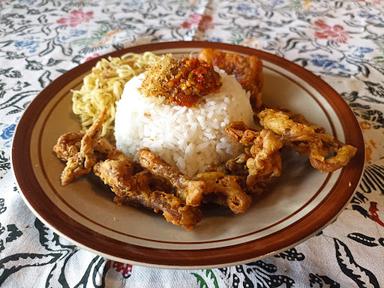 WARUNG SAMBAL PEDAS & BAKSO OSKAB