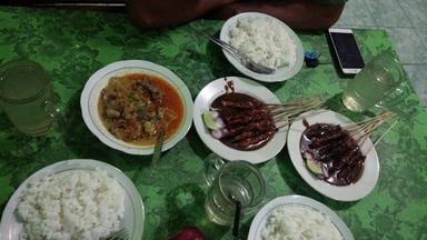 WARUNG SATE AYAM KAMBING GULE