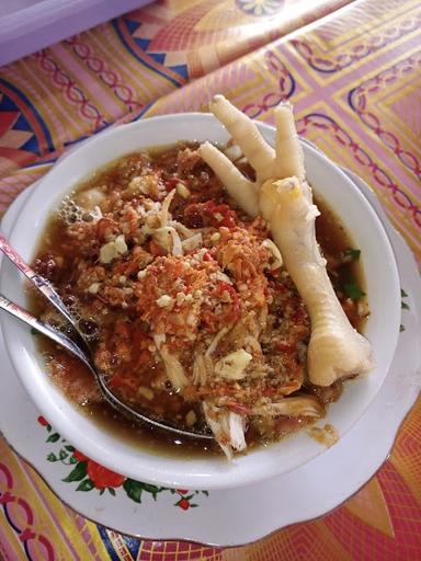 WARUNG MAKAN MBA WIWIN GAMBRENG