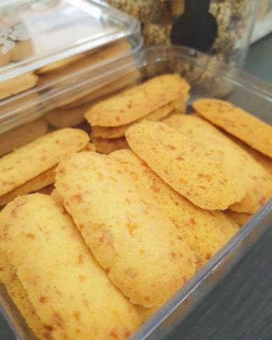 KUE KERING LEBARAN TOP COOKIES