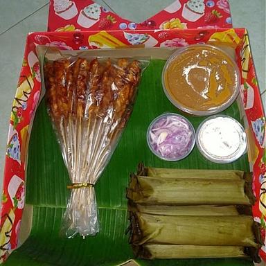 PONOROGO CHICKEN SATAY MR. SIBOEN