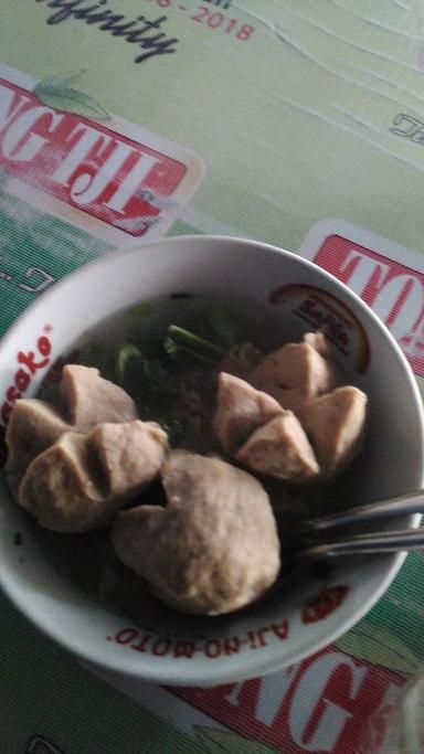 BAKSO PAK ATENG PENGKOLAN DIPONEGORO