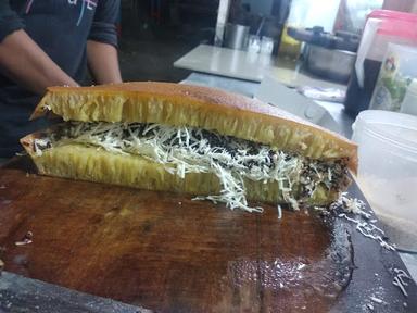 MARTABAK BANGKA HARY