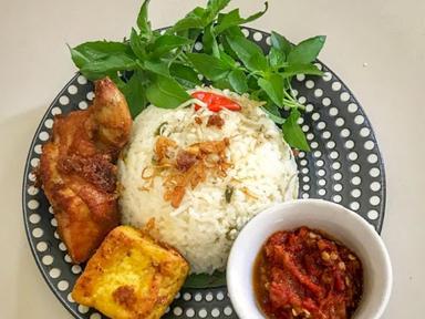 NASI GORENG MBA DESTI