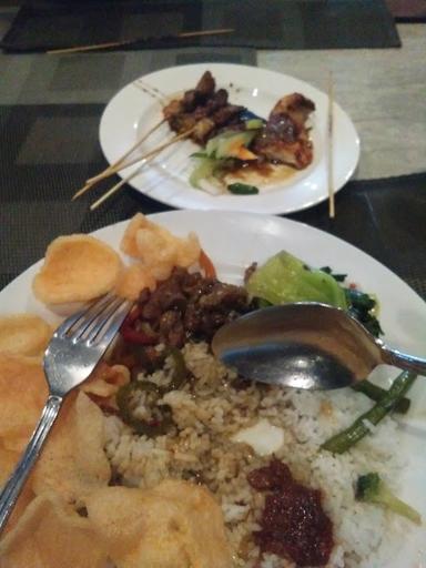 WARUNG NASI BU HENY