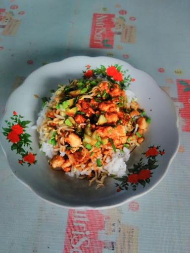 WARUNG SOP AYAM/SAPI & GADO - GADO LOTEK/KUAH IBU SAENI