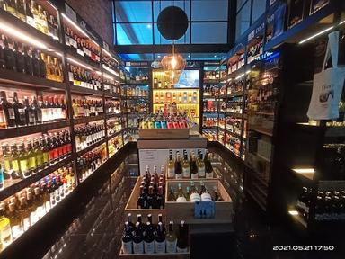 WSC WINE & SPIRIT CO SUMMARECON MALL SERPONG