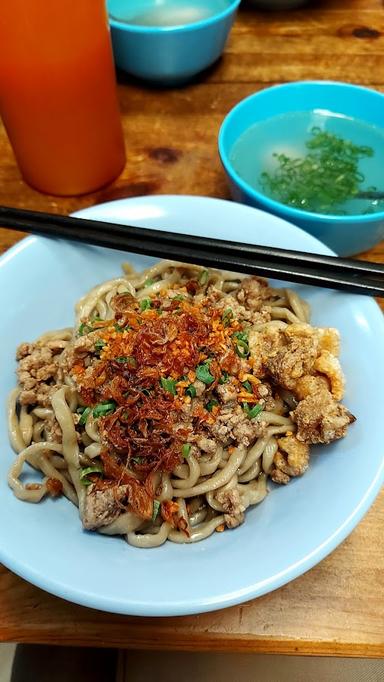 BAKMI ALING - PASAR PARAMOUNT SERPONG