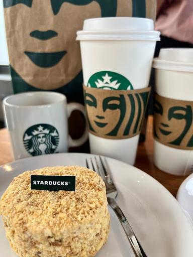 STARBUCKS DRIVE-THRU BEZ PLAZA GADING SERPONG