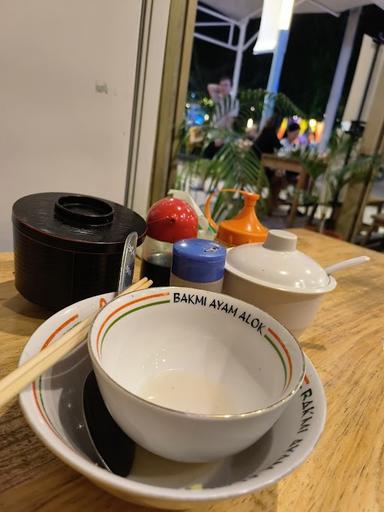 BAKMI AYAM ALOK - SUMARECON DIGITAL CENTRE SERPONG