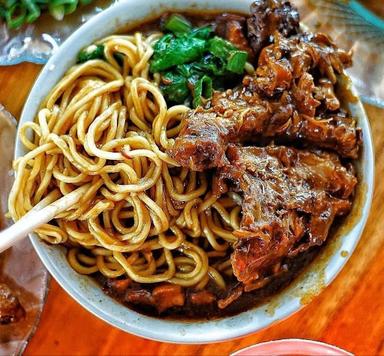 BAKSO MIE NASGOR PAK DE AAN