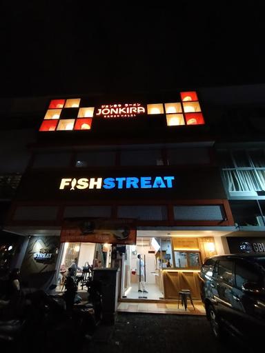 FISH STREAT GADING SERPONG