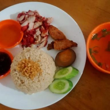 NASI HAINAM DAN NASI TIM KIMMY RESTO