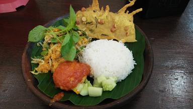 RAWON PECEL ANDAYANI