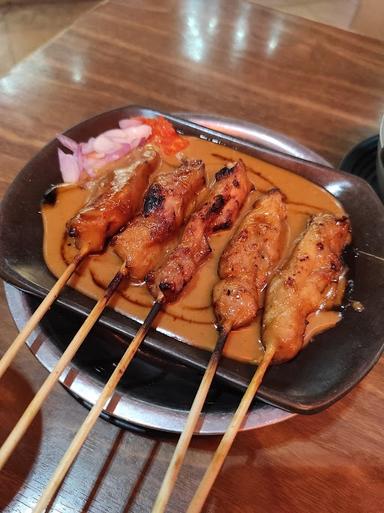 SATE KHAS SENAYAN, SUMMARECON MALL SERPONG