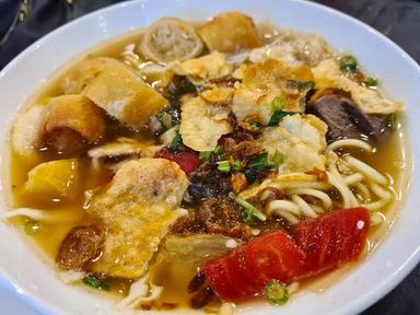 SOTO BETAWI NYONYA AFUNG GADING SERPONG