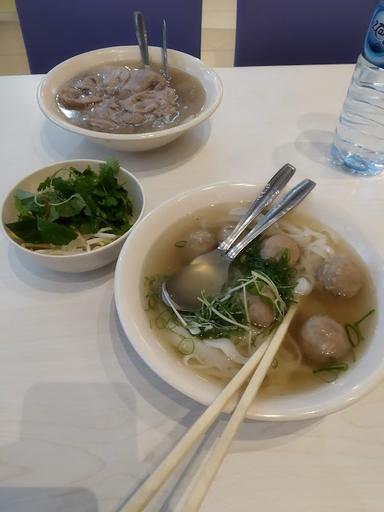 VIETNAMESE NOODLE PHO 24