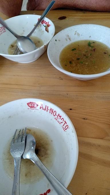 WARUNG SOP AYAM PAK DJO KLATEN