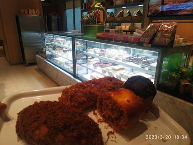 MAKO CAKE & BAKERY - MALL ARTHA GADING