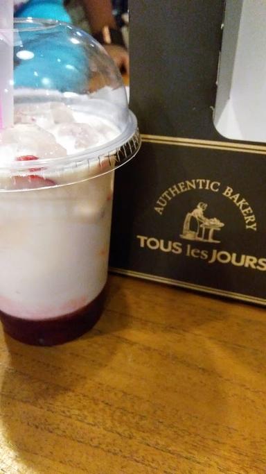 TOUS LES JOURS - MALL KELAPA GADING 5