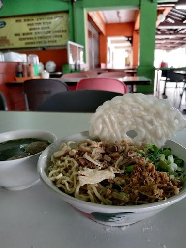 MIE AYAM SI JEMPOL