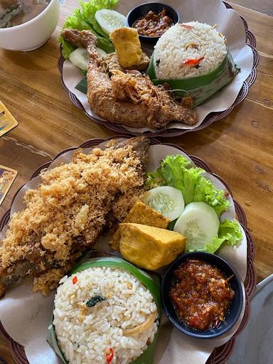 8 SPICES NASI BAKAR & AYAM PENYET SEDAYU CITY KELAPA GADING