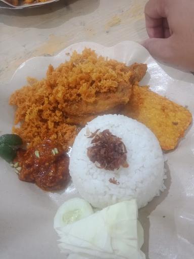 AYAM GORENG BOROBUDUR - KELAPA GADING