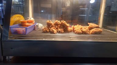 YAM YAM FRIED CHICKEN