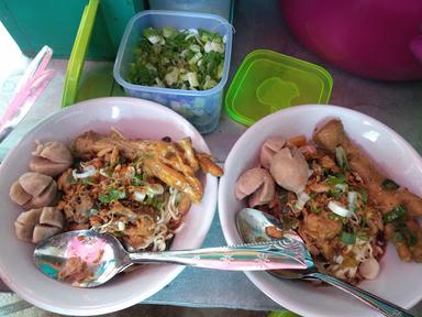 MIE AYAM BERKAH