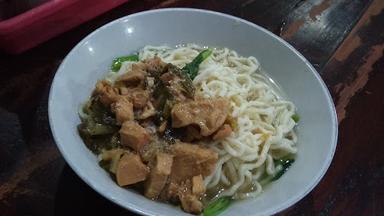 MIE AYAM & BAKSO KURNIA 1