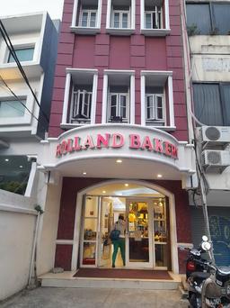 HOLLAND BAKERY