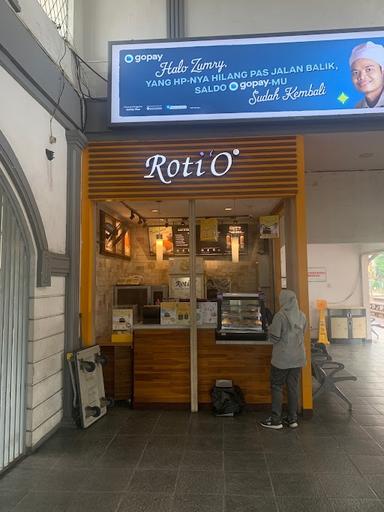 ROTI'O - STASIUN KEMAYORAN