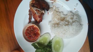 AYAM BAKAR PAK MUL